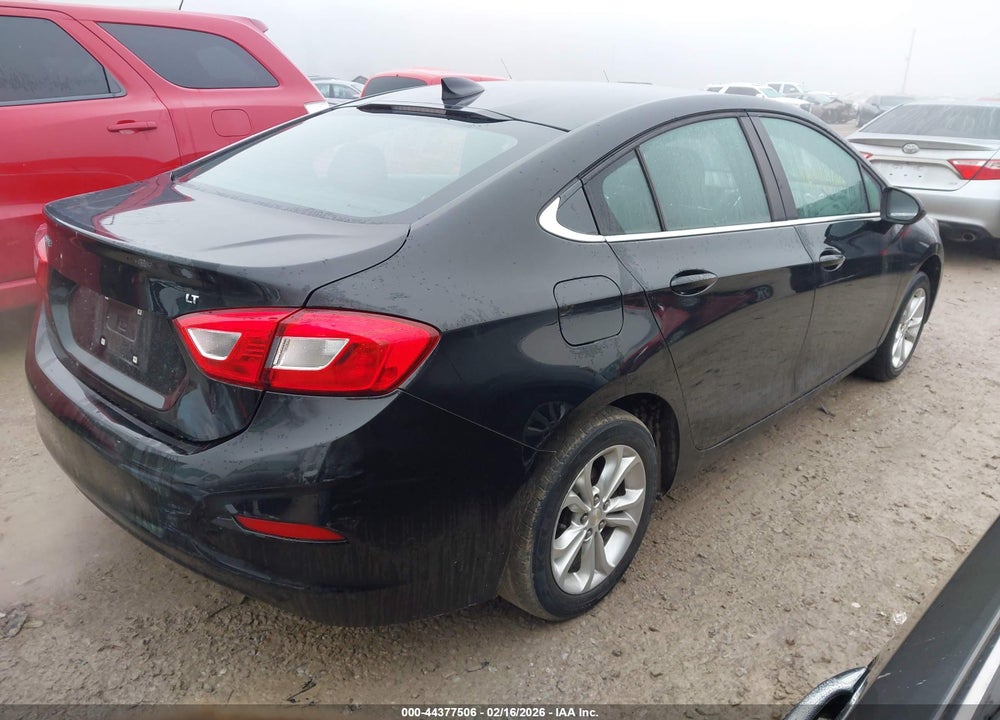 2019 CHEVROLET CRUZE LT VIN: 1G1BE5SM4K7145648
