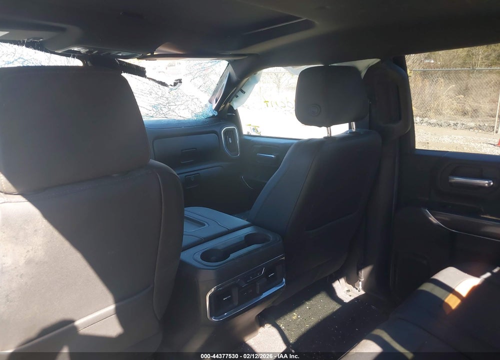 2021 GMC SIERRA 2500HD 4WD  STANDARD BED AT4 VIN: 1GT49PEY2MF151777