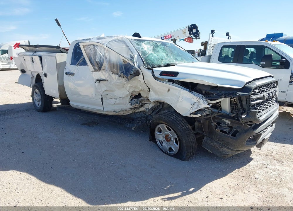2024 RAM 2500 TRADESMAN  4X4 8' BOX VIN: 3C7WR5HJ7RG302438