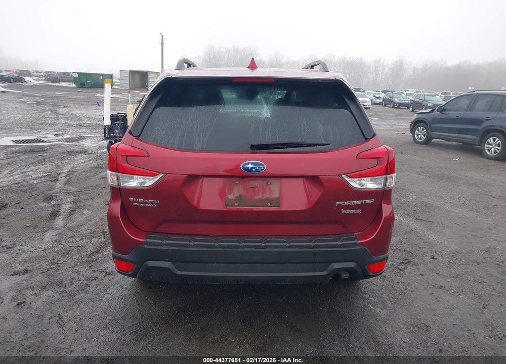 2021 SUBARU FORESTER PREMIUM VIN: JF2SKAJC3MH576868