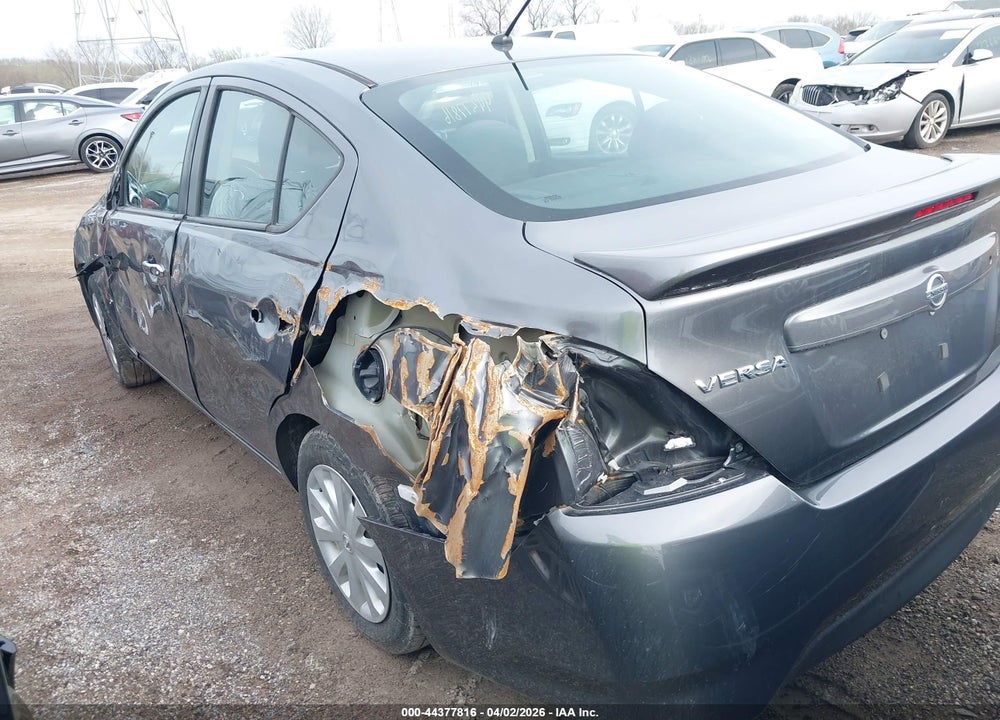2018 NISSAN VERSA 1.6 SV VIN: 3N1CN7AP2JL863523