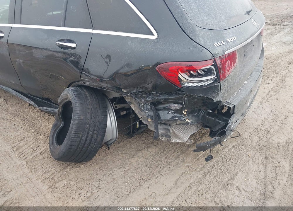 2022 MERCEDES-BENZ GLC 300 4MATIC SUV VIN: W1N0G8EB7NV399724