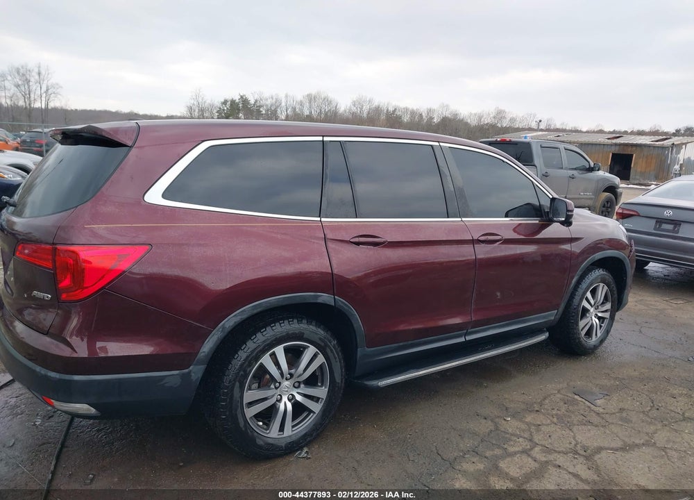 2017 HONDA PILOT EX-L VIN: 5FNYF6H5XHB022217