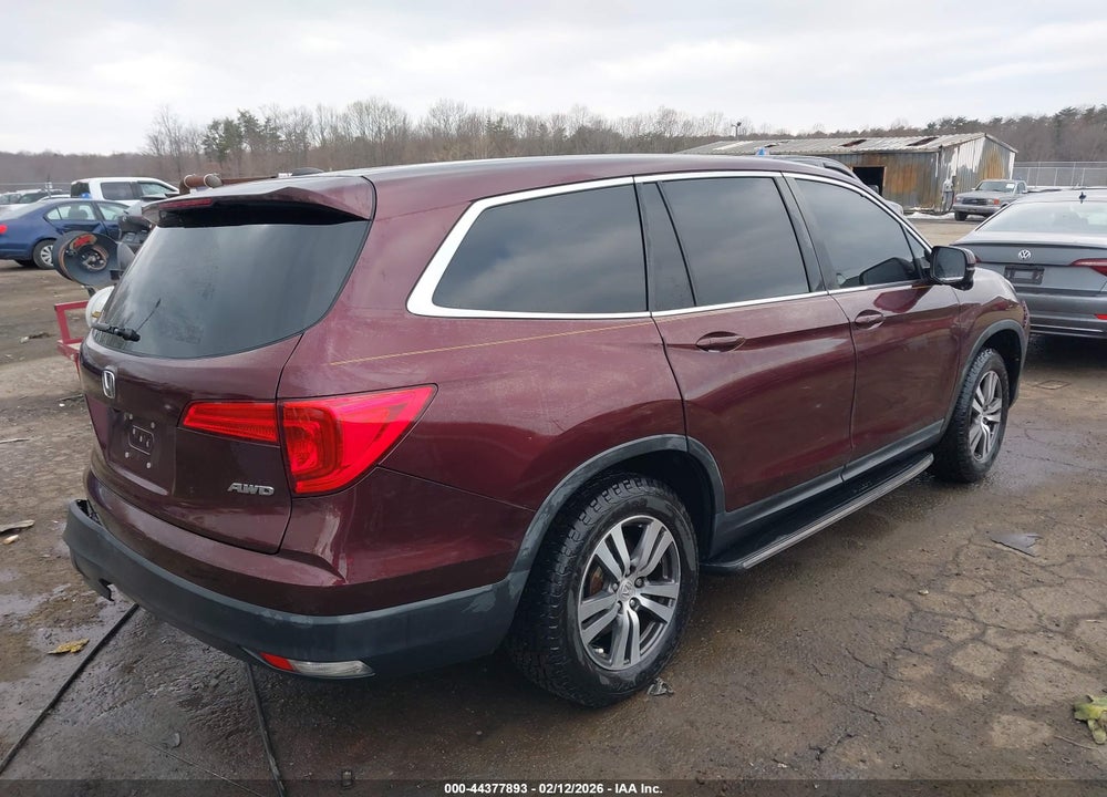 2017 HONDA PILOT EX-L VIN: 5FNYF6H5XHB022217