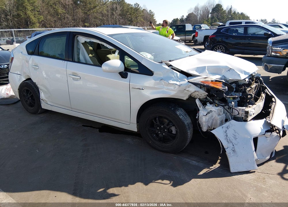 2013 TOYOTA PRIUS TWO VIN: JTDKN3DU8D5601657