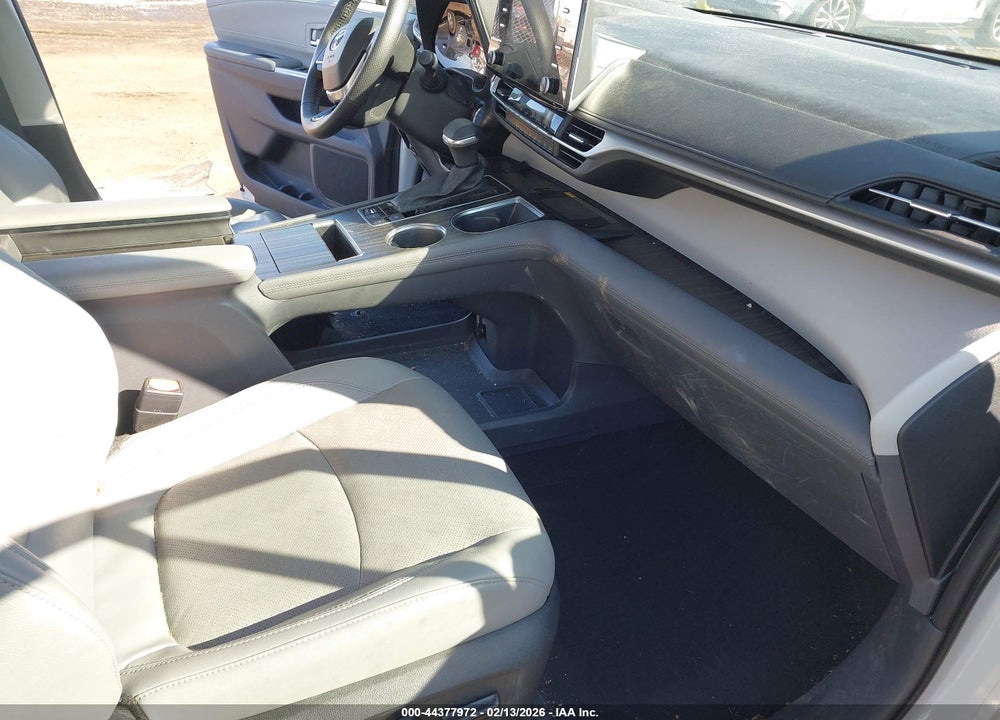 2023 TOYOTA SIENNA LIMITED VIN: 5TDZSKFC9PS090500