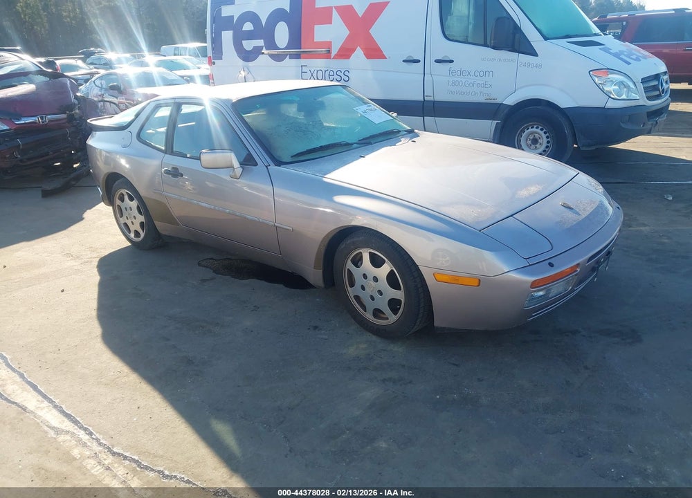 1988 PORSCHE 944 VIN: WP0AA2957JN151465