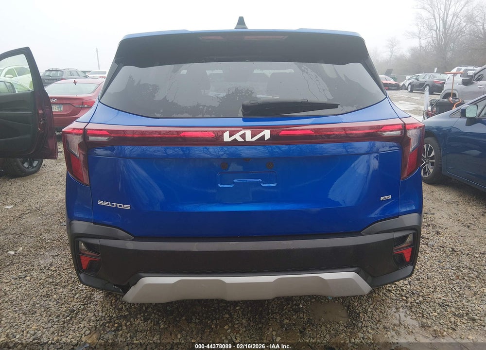 2024 KIA SELTOS LX VIN: KNDEPCAA9R7655868