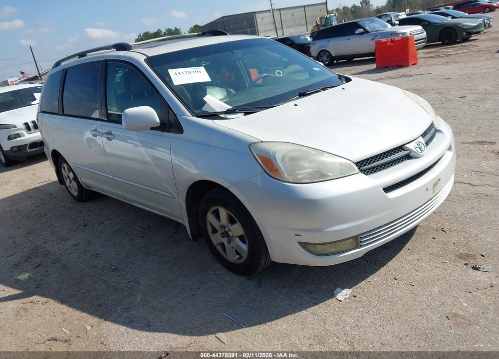 2004 TOYOTA SIENNA XLE VIN: 5TDZA22C14S196797