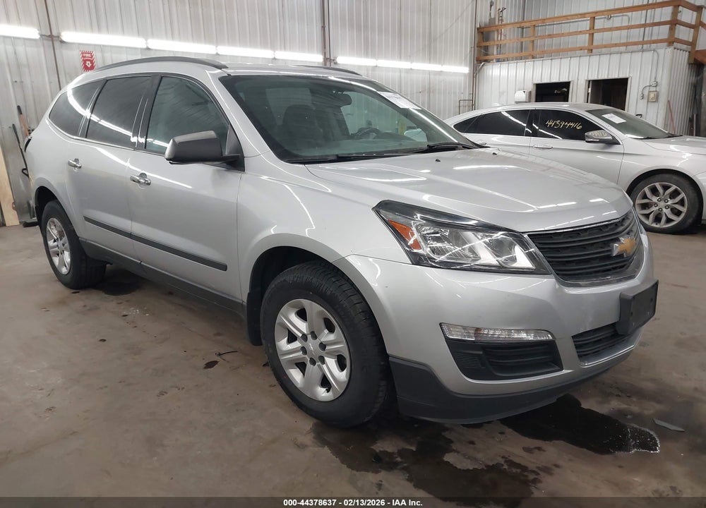 2016 CHEVROLET TRAVERSE LS VIN: 1GNKVFED8GJ301927
