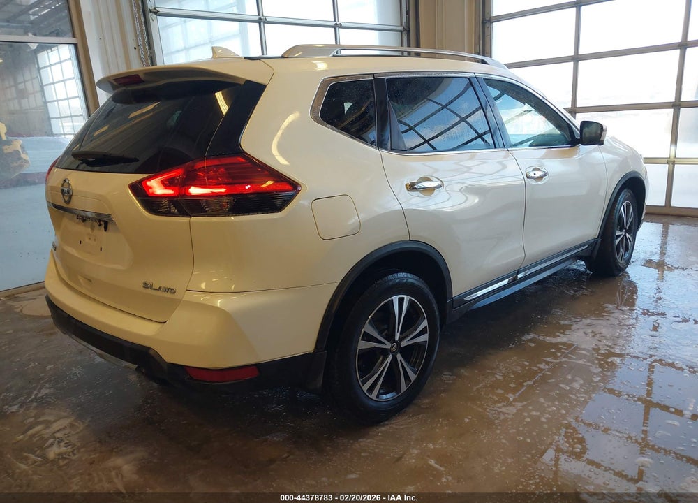 2017 NISSAN ROGUE SL VIN: 5N1AT2MV7HC871349
