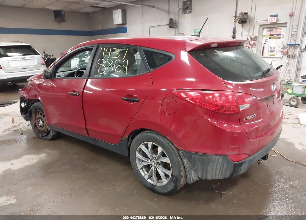 2011 HYUNDAI TUCSON GL VIN: KM8JT3AB9BU218295