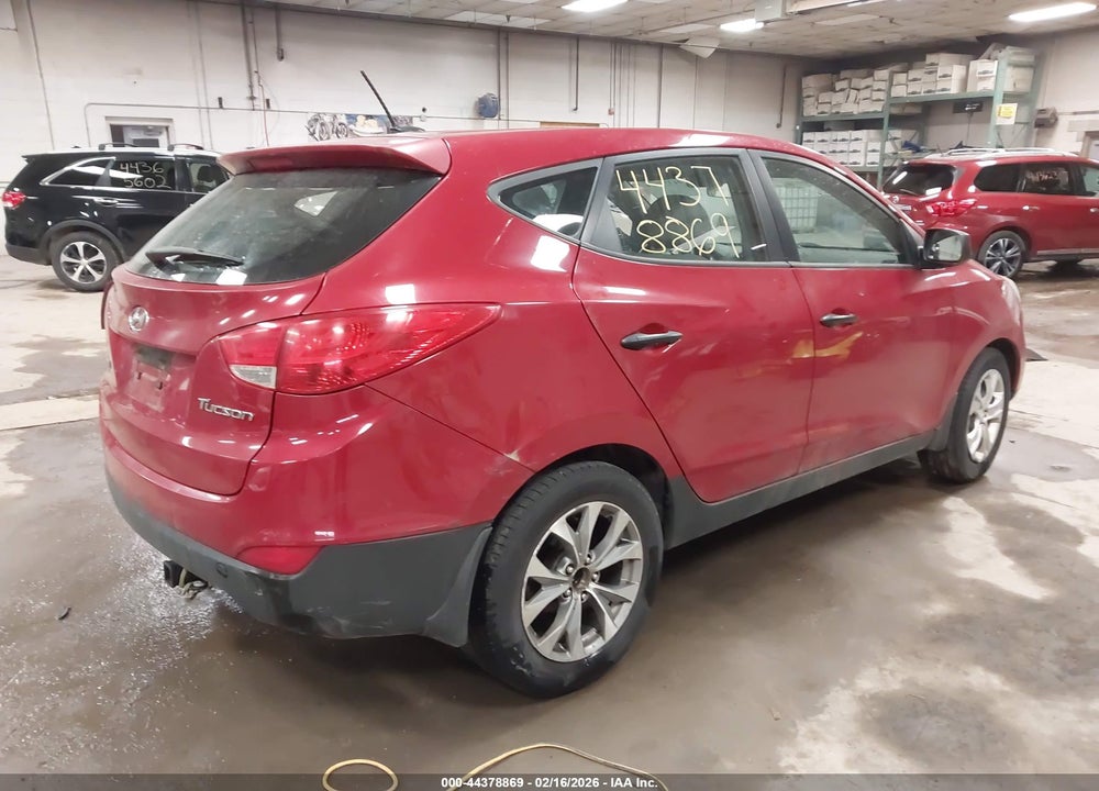 2011 HYUNDAI TUCSON GL VIN: KM8JT3AB9BU218295