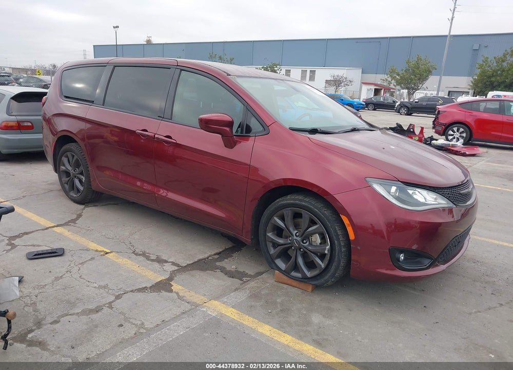2018 CHRYSLER PACIFICA TOURING PLUS VIN: 2C4RC1FG0JR204622