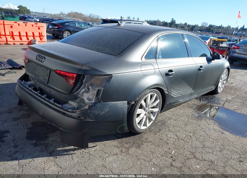 2017 AUDI A4 2.0T PREMIUM VIN: WAUANAF4XHN039342