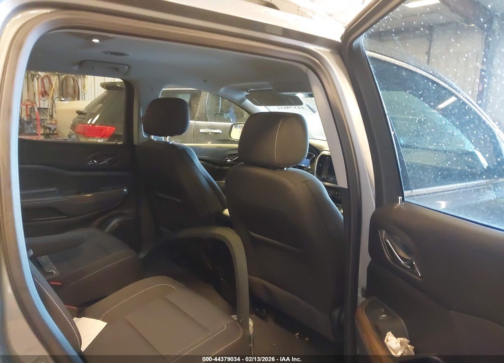 2023 GMC ACADIA AWD SLE VIN: 1GKKNRL42PZ256745