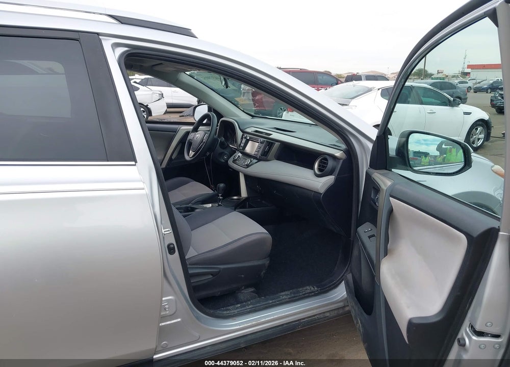 2014 TOYOTA RAV4 XLE VIN: 2T3WFREV6EW080358