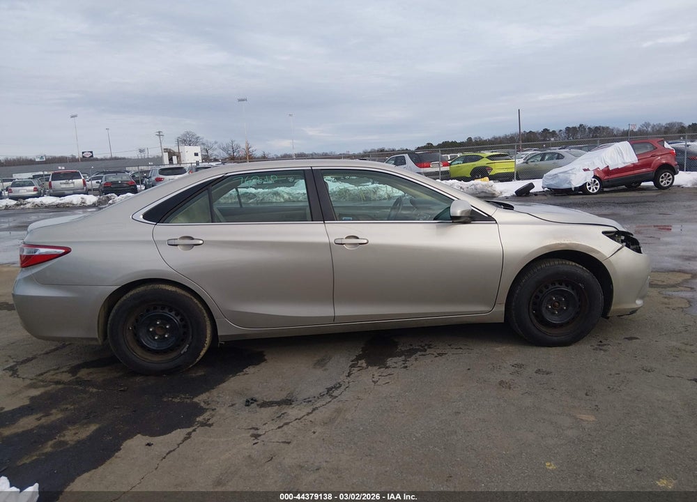 2015 TOYOTA CAMRY LE VIN: 4T4BF1FK7FR502075