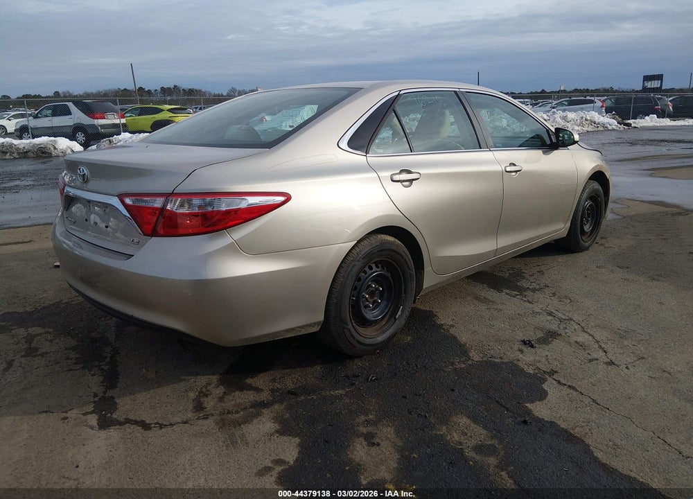 2015 TOYOTA CAMRY LE VIN: 4T4BF1FK7FR502075