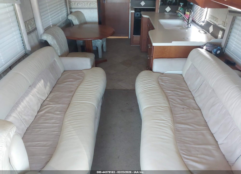 2004 FREIGHTLINER CHASSIS X LINE MOTOR HOME VIN: 4UZAAHBS64CM99126