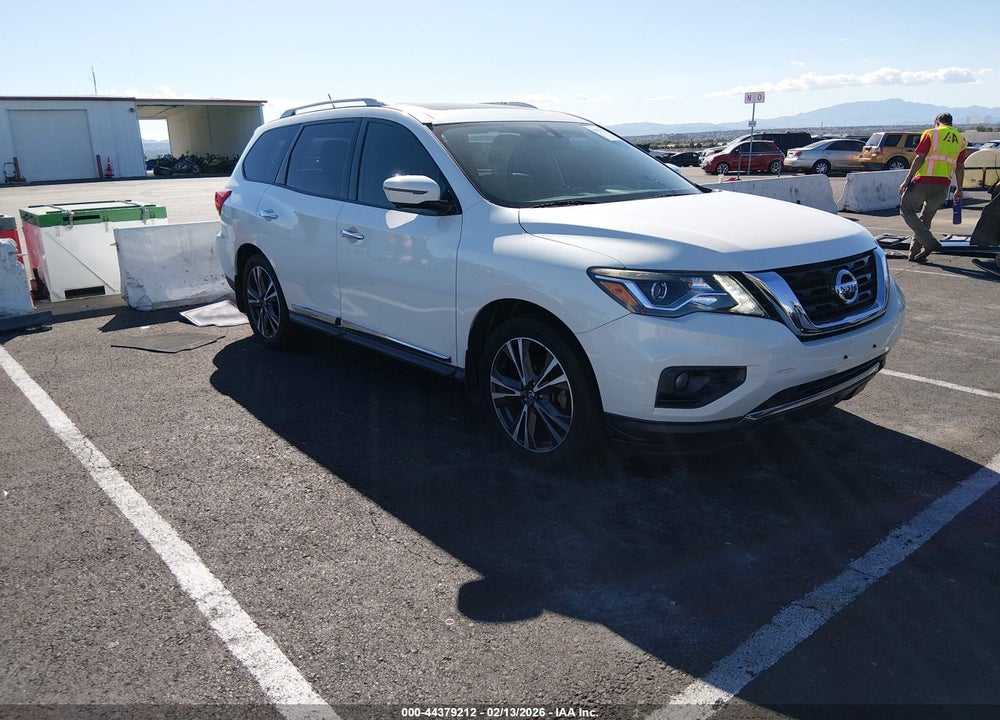 2017 NISSAN PATHFINDER PLATINUM VIN: 5N1DR2MN4HC606299