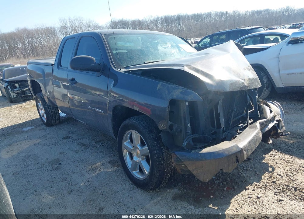 2011 CHEVROLET SILVERADO 1500 WORK TRUCK VIN: 1GCRCPEX7BZ281824