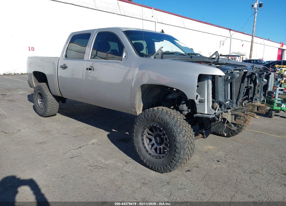2008 CHEVROLET SILVERADO 1500 LT1 VIN: 2GCEK13M881157876