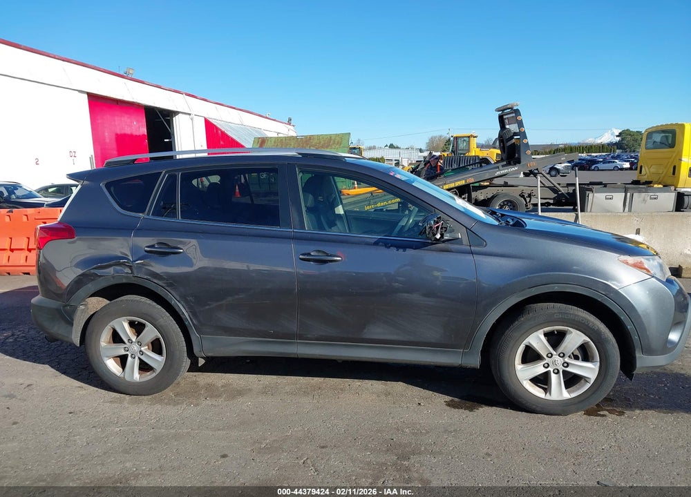 2013 TOYOTA RAV4 XLE VIN: JTMRFREV3D5011744
