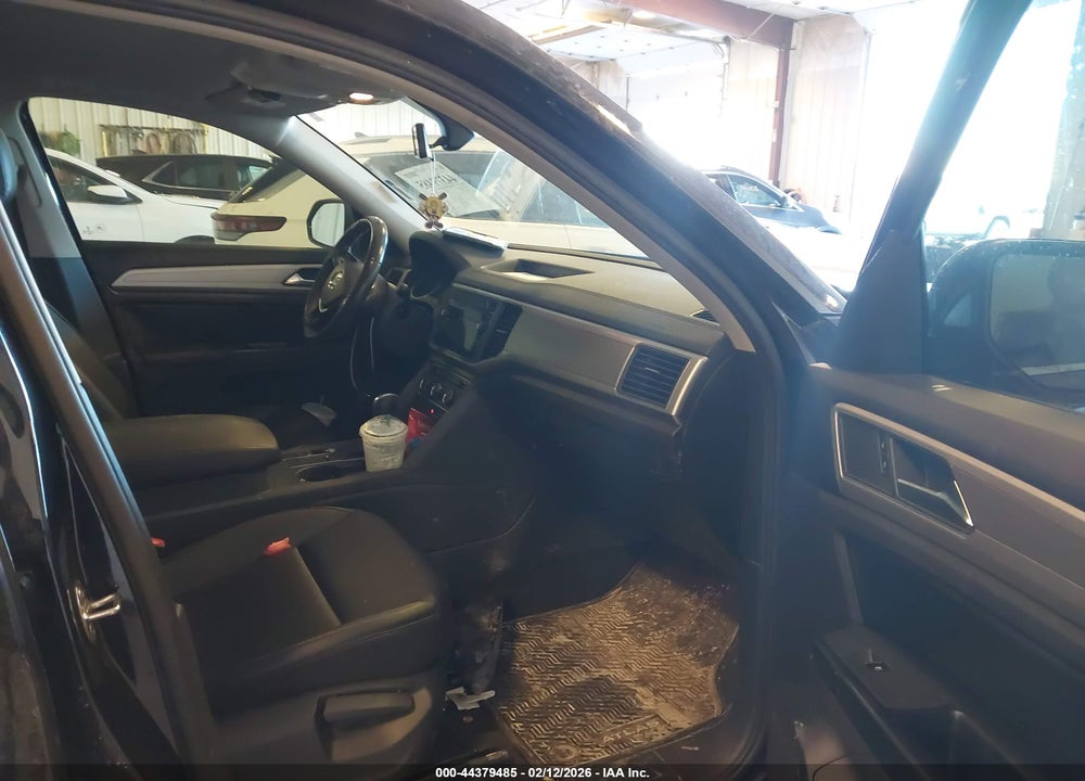 2018 VOLKSWAGEN ATLAS 2.0T SE VIN: 1V2CP2CA4JC592221