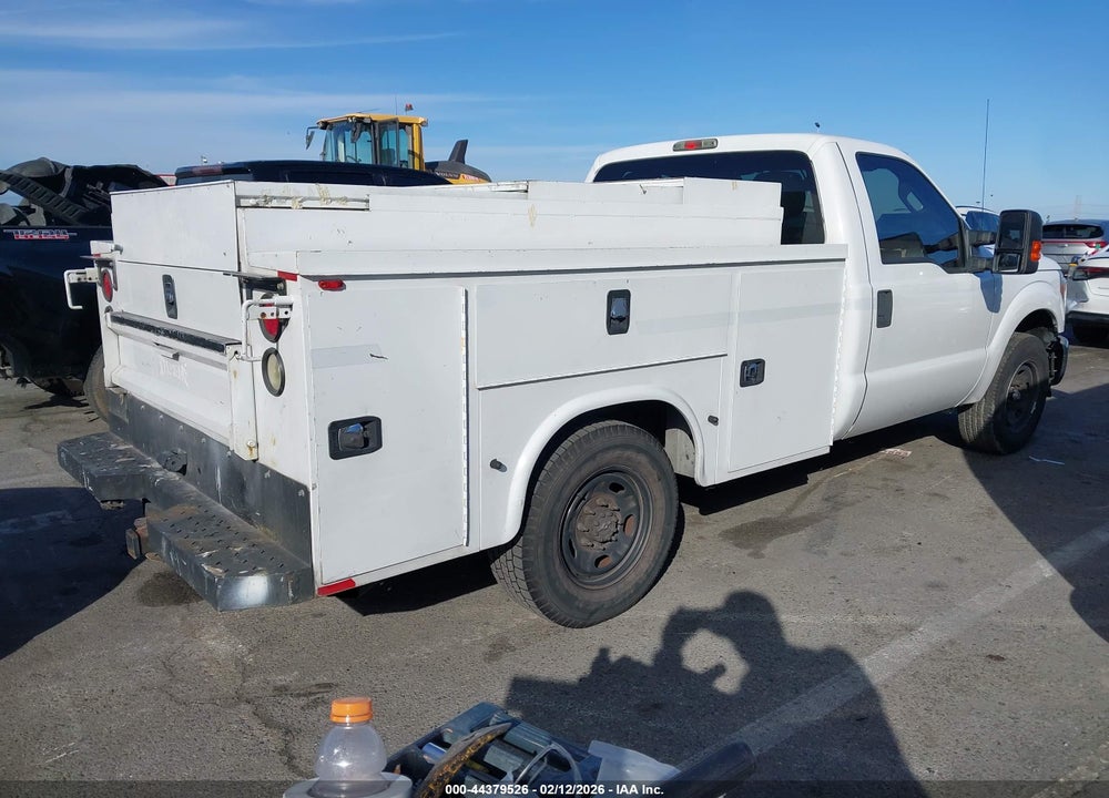 2016 FORD F-350 XL VIN: 1FDBF3A65GEB98157