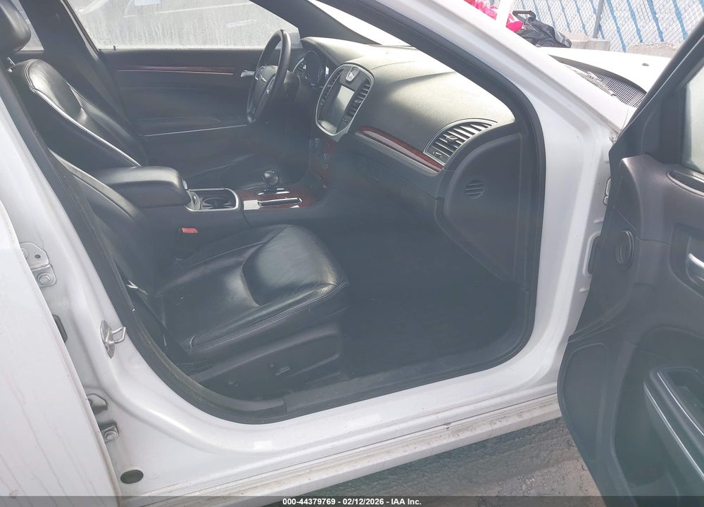 2013 CHRYSLER 300 MOTOWN VIN: 2C3CCAAGXDH527507