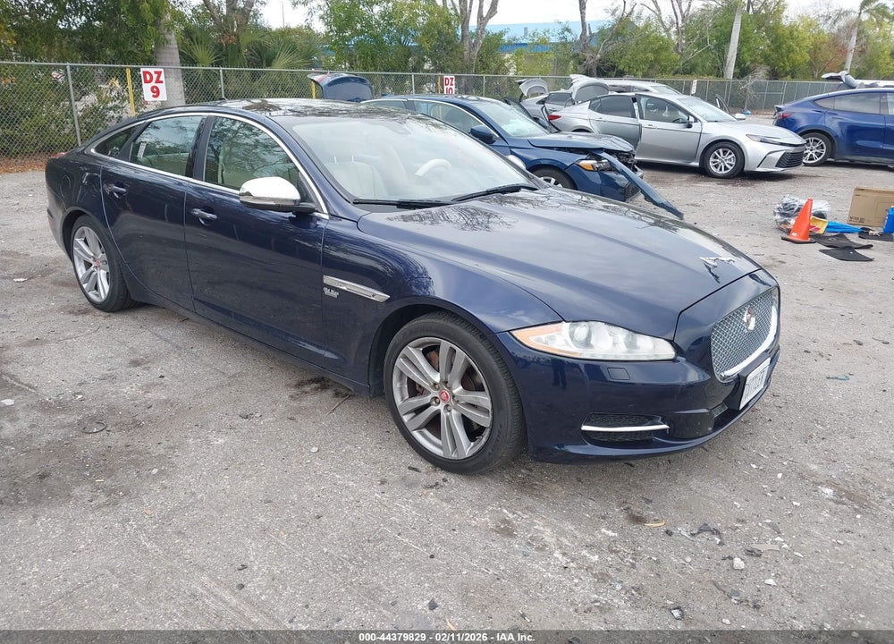 2014 JAGUAR XJ VIN: SAJWJ1CD9E8V66325