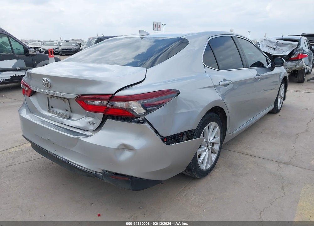 2021 TOYOTA CAMRY LE VIN: 4T1C11AK8MU541209