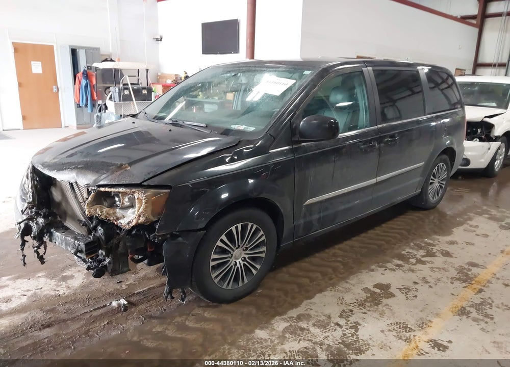 2014 CHRYSLER TOWN & COUNTRY S VIN: 2C4RC1HG3ER177953