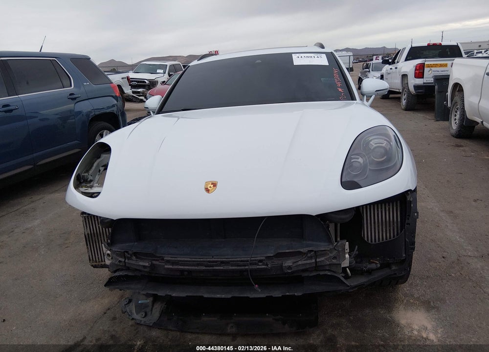 2018 PORSCHE MACAN GTS VIN: WP1AG2A58JLB60311