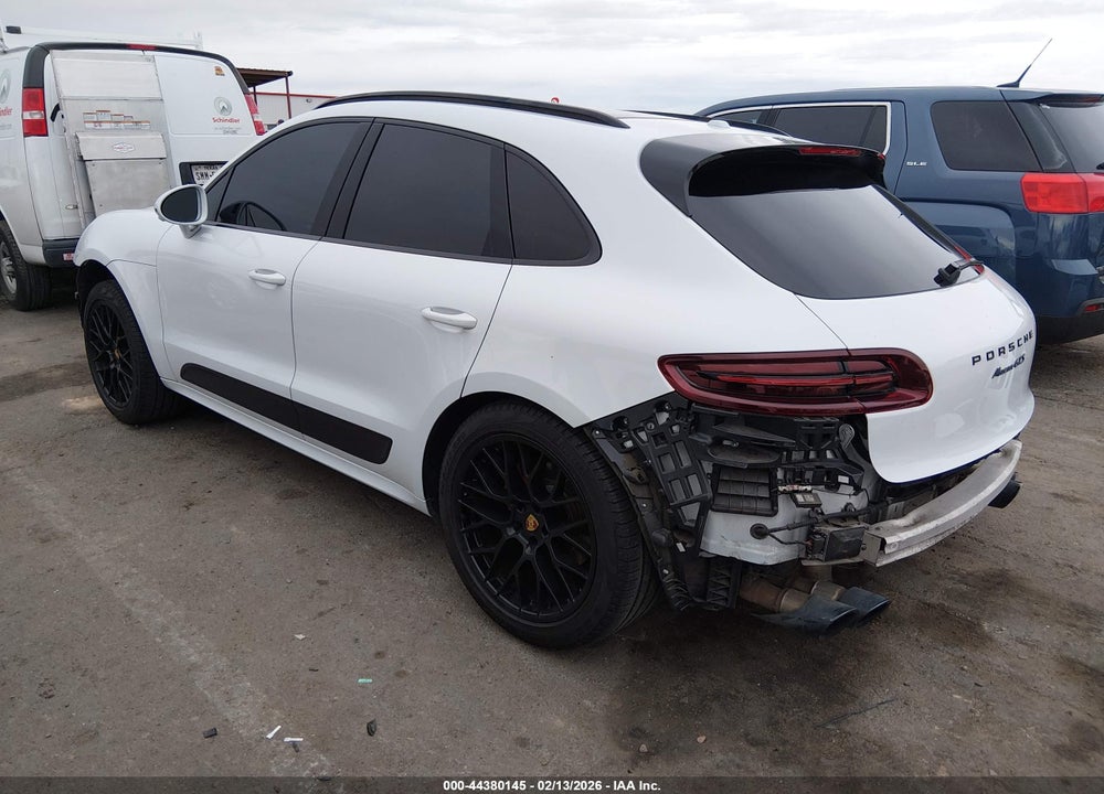 2018 PORSCHE MACAN GTS VIN: WP1AG2A58JLB60311