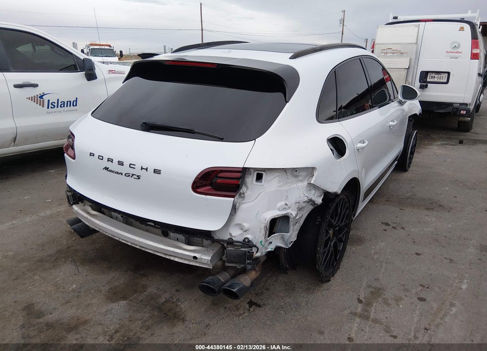 2018 PORSCHE MACAN GTS VIN: WP1AG2A58JLB60311