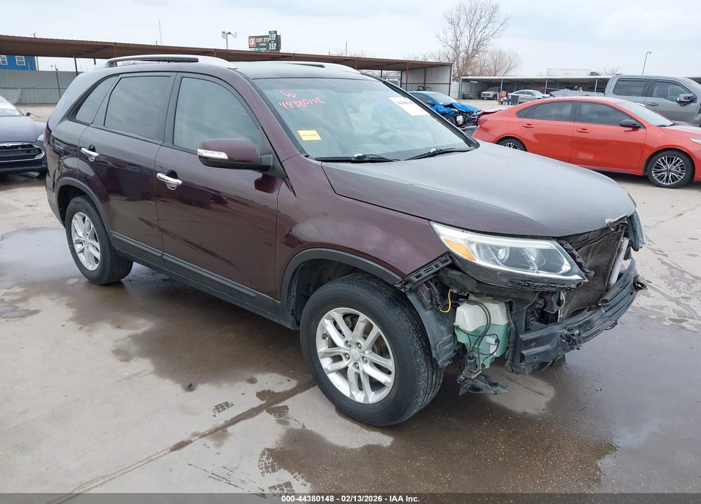 2014 KIA SORENTO VIN: 5XYKT3A64EG506078