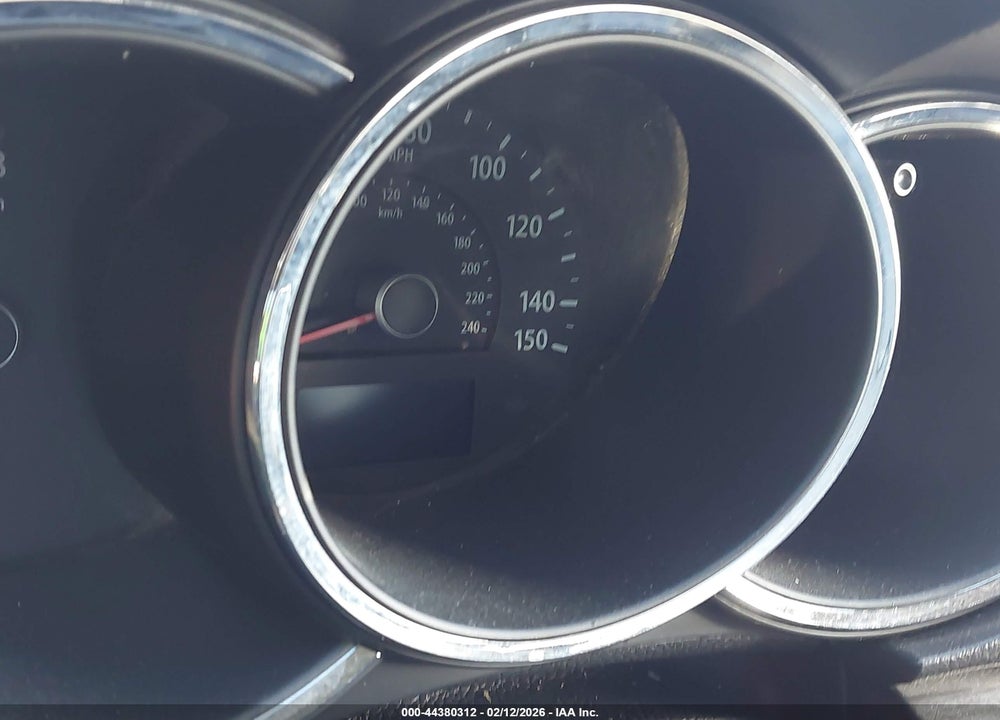 2013 KIA SORENTO LX VIN: 5XYKT3A63DG417911