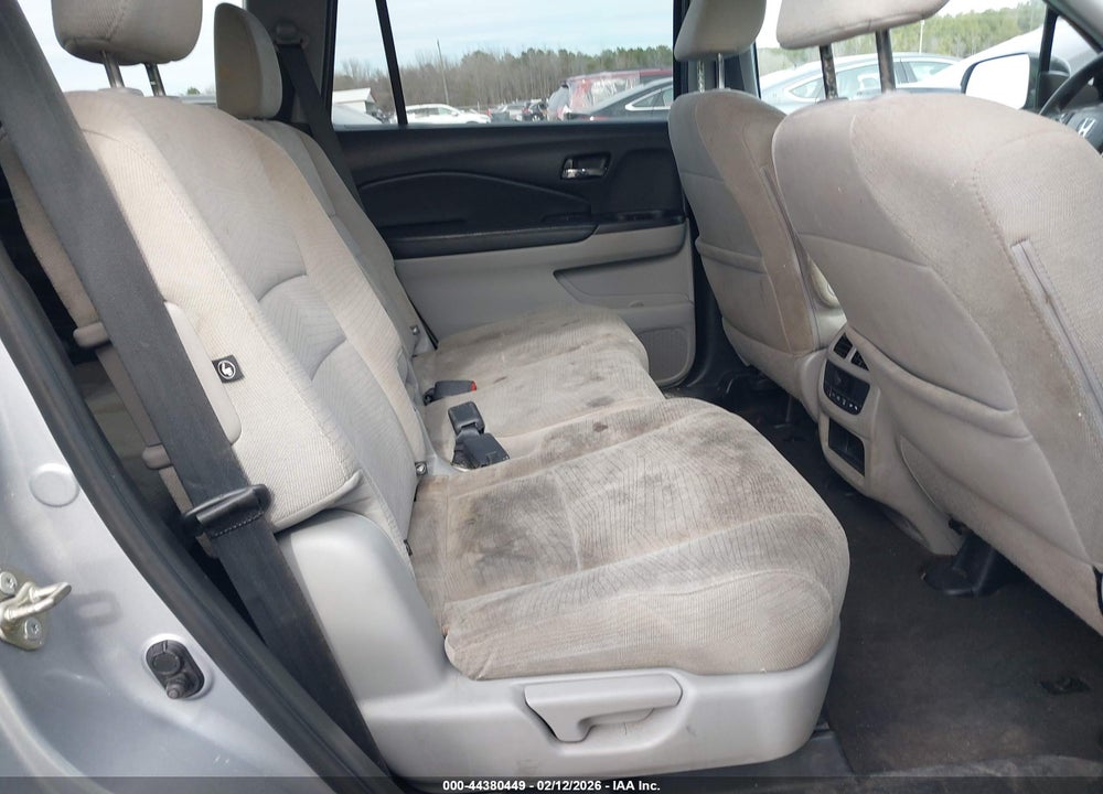 2018 HONDA PILOT EX VIN: 5FNYF5H38JB012817