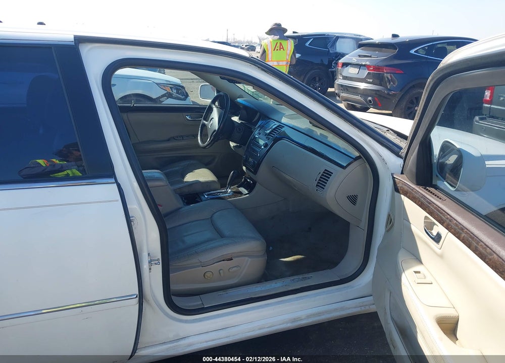 2010 CADILLAC DTS STANDARD VIN: 1G6KA5EY5AU122786