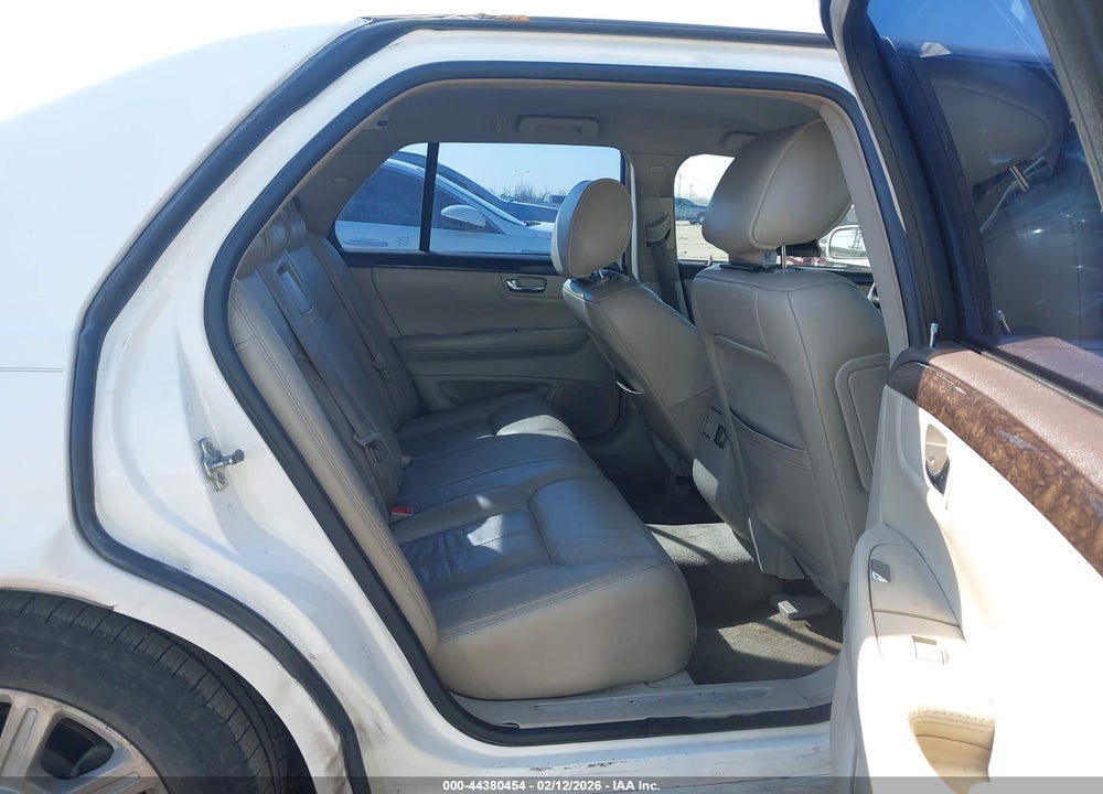 2010 CADILLAC DTS STANDARD VIN: 1G6KA5EY5AU122786