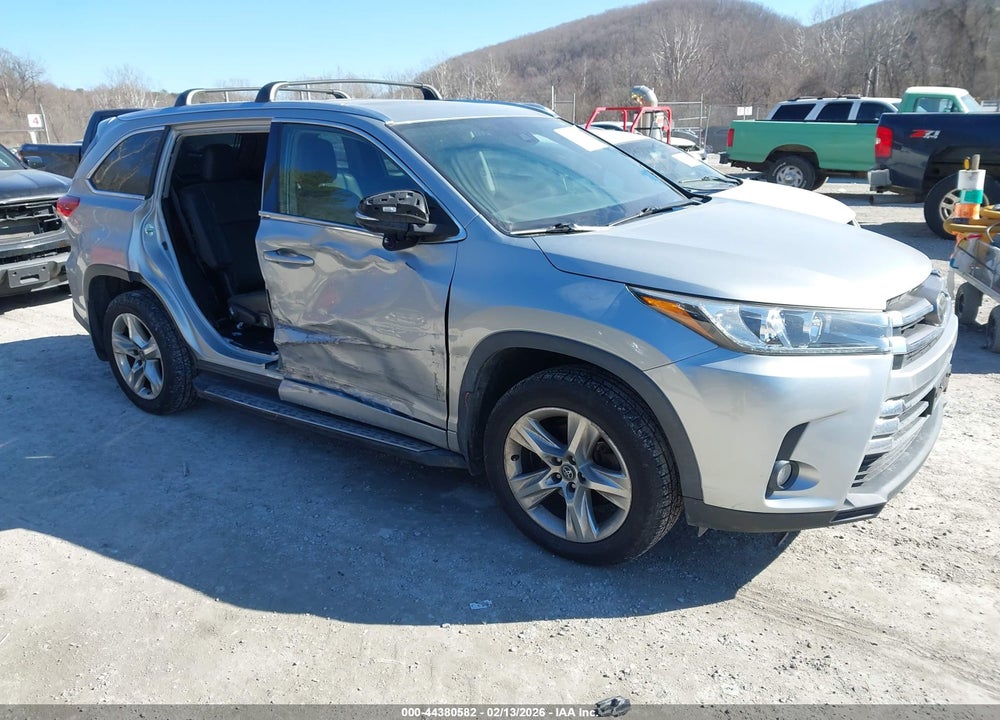 2017 TOYOTA HIGHLANDER LIMITED VIN: 5TDDZRFH3HS366004