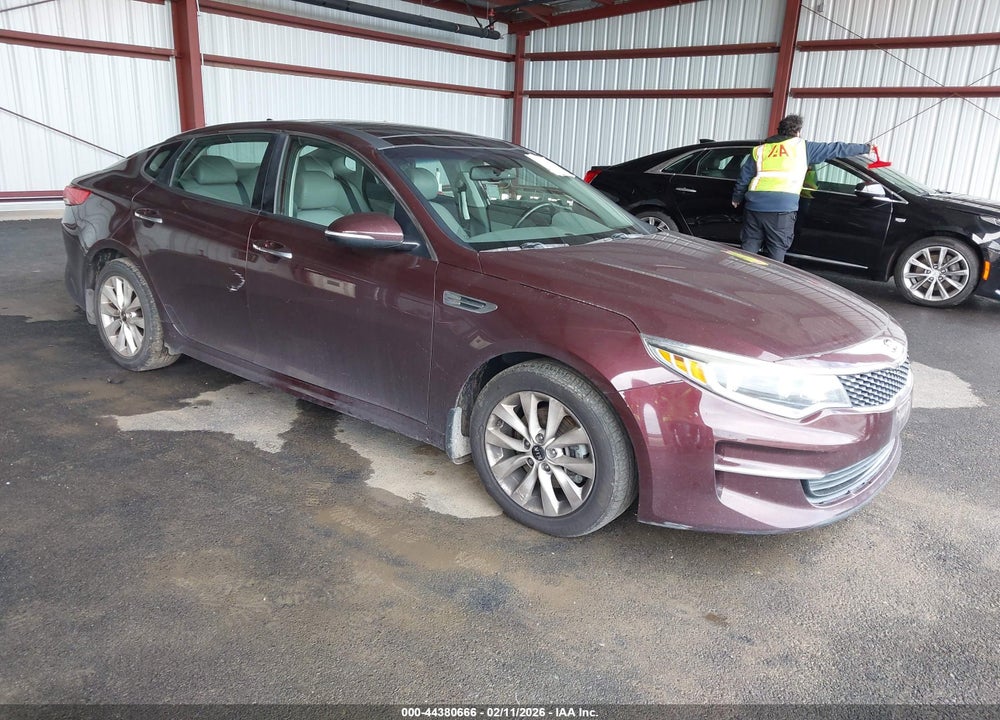 2016 KIA OPTIMA EX VIN: 5XXGU4L38GG009974
