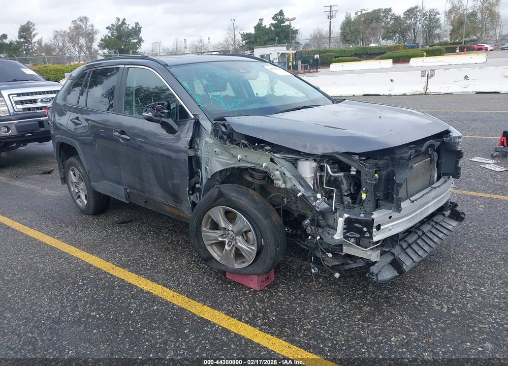 2024 TOYOTA RAV4 XLE VIN: 2T3W1RFV9RW348905