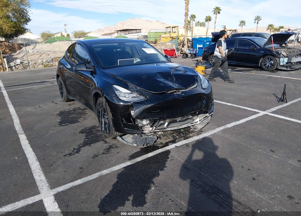 2021 TESLA MODEL Y STANDARD RANGE REAR-WHEEL DRIVE VIN: 5YJYGDED3MF126216