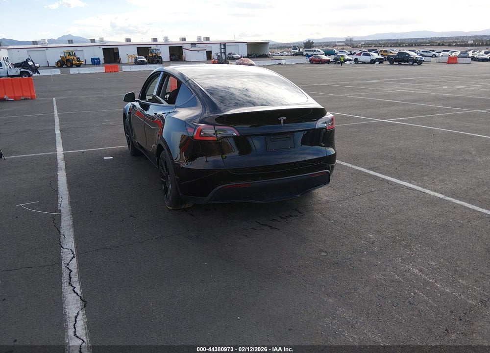 2021 TESLA MODEL Y STANDARD RANGE REAR-WHEEL DRIVE VIN: 5YJYGDED3MF126216