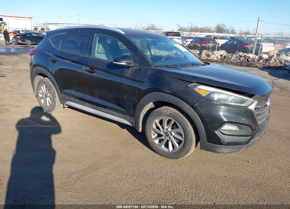 2017 HYUNDAI TUCSON SE PLUS VIN: KM8J33A40HU427144