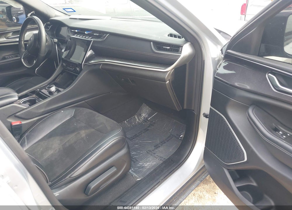 2021 JEEP GRAND CHEROKEE L ALTITUDE 4X2 VIN: 1C4RJJAG4M8136077