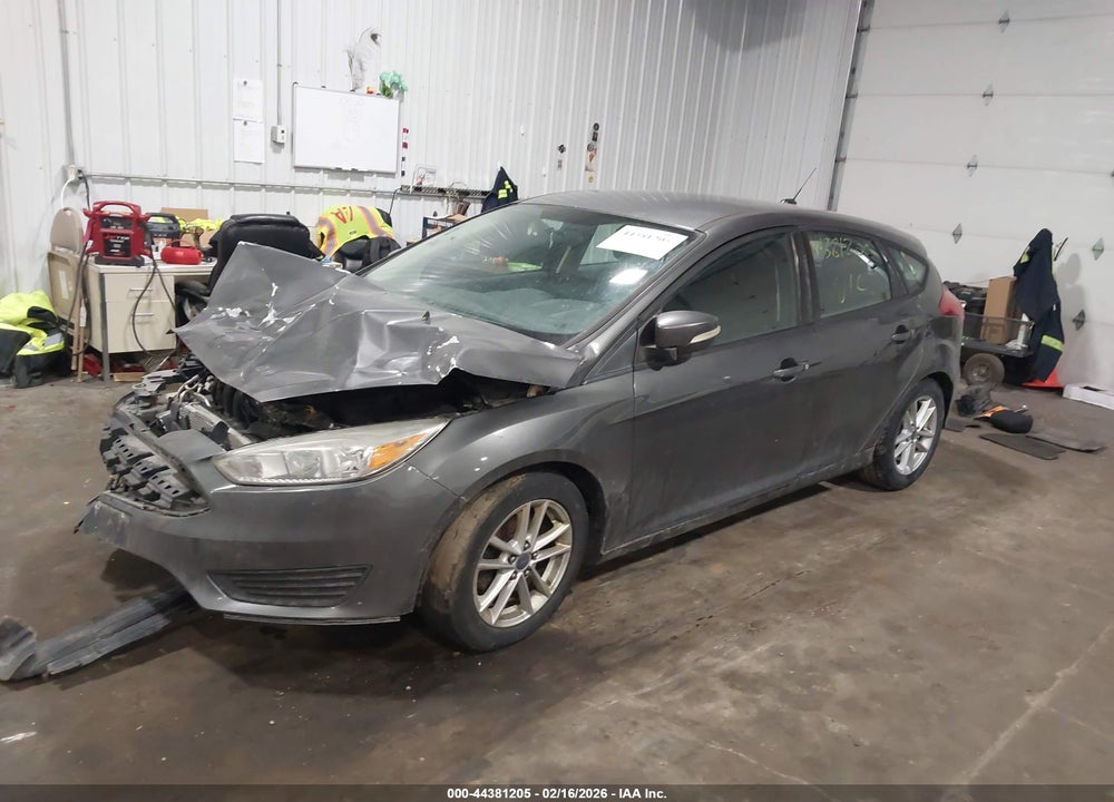 2015 FORD FOCUS SE VIN: 1FADP3K23FL270009